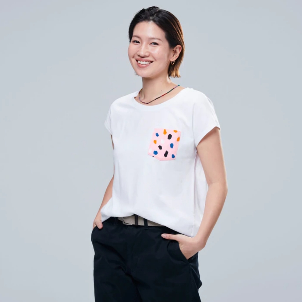 Uniqlo White Tee with Multicolor Pocket